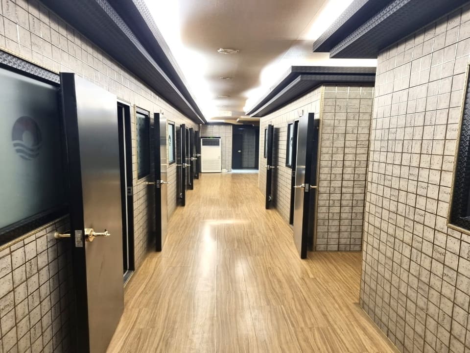 포항 남구에 위치한 나무아로마 마사지샵매매 합니다. 관심있으신 분 연락주세요.ㅣ포항 마사지샵매매, 포항 점포매매 #2