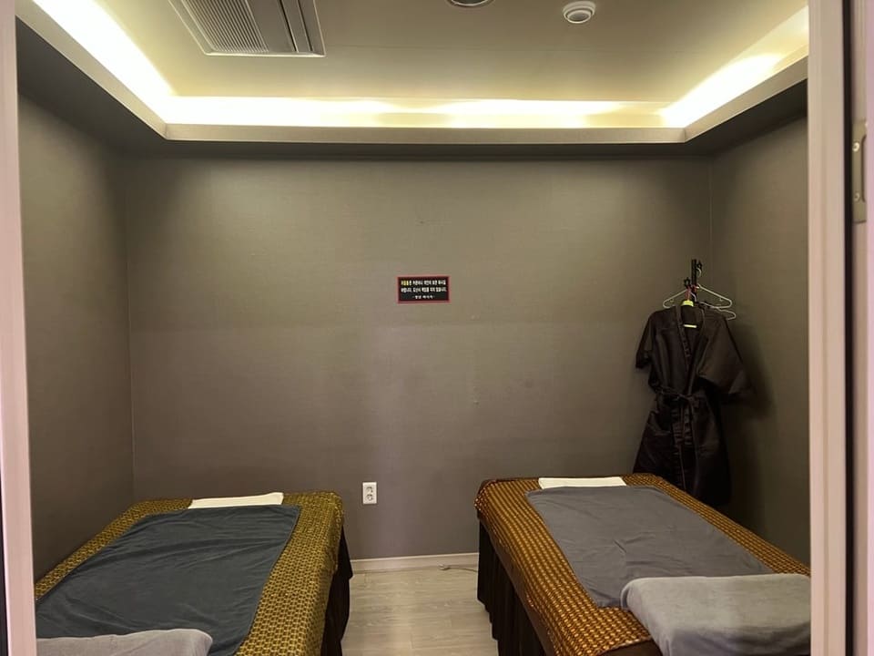 테라피닷컴ㅣ안산 고잔동 먹자골목에 위치해 있는 마사지샵매매 합니다.ㅣ안산 마사지샵매매, 안산 점포매매 #3