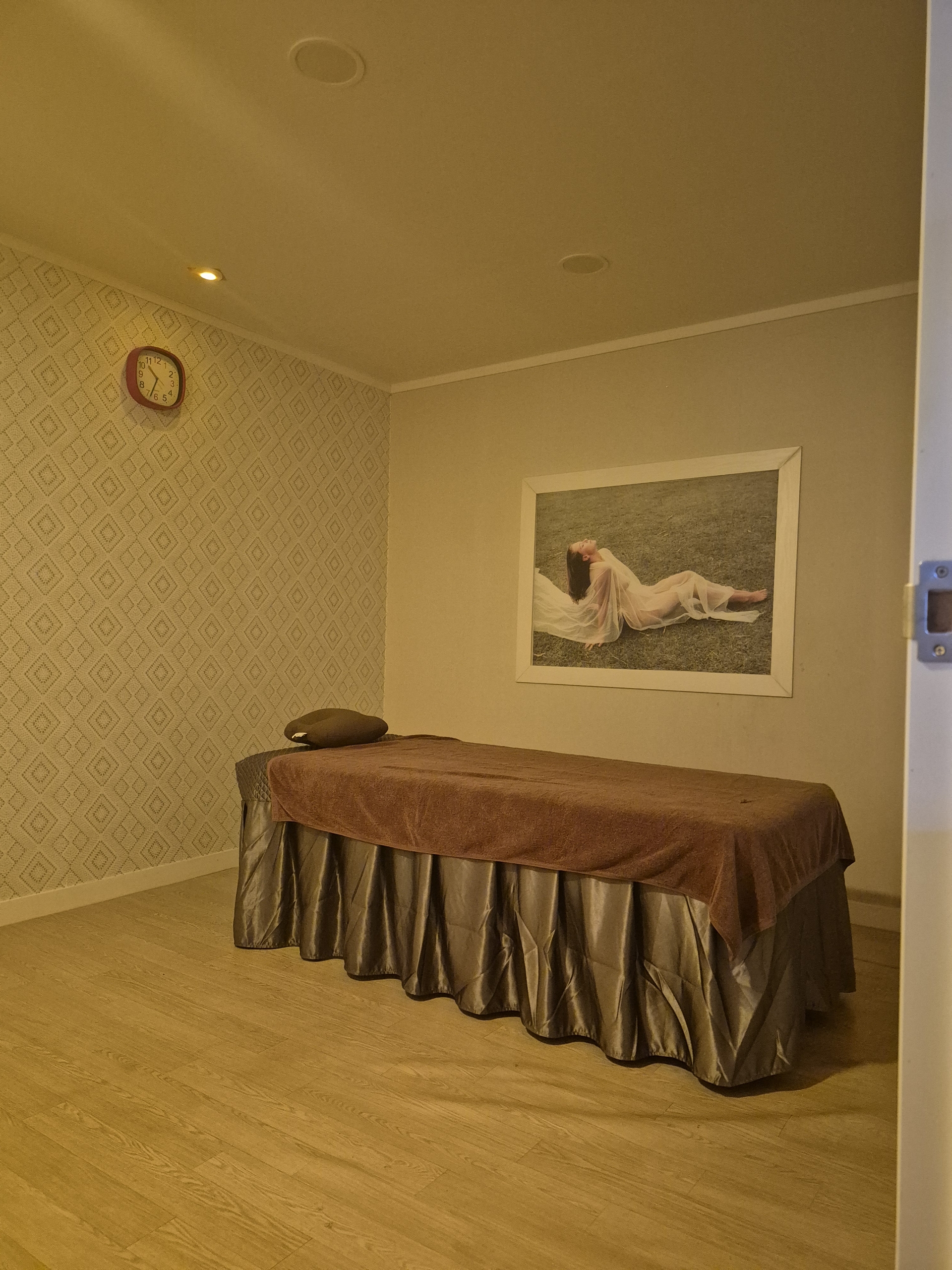 구미 형곡동❤️끌림테라피❤️에서 스웨디시 아로마 마사지 실장님 및 관리사님 모집해요❤️…