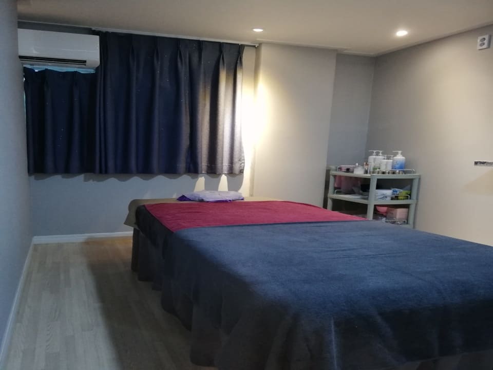 부산 연산동 홍바디테라피에서 함께 하실 피부관리사 모집합니다.ㅣ부산 마사지구인 연산동 피부관리사구인 - 테라피닷컴 #2