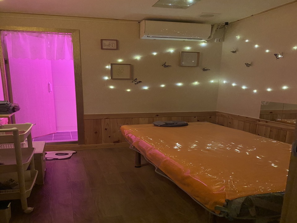 [뉴테라피]에서 편안하게 같이 하고픈 관리자 모집합니다. 당일지급,숙식가능,그외 문의가능ㅣ광주 마사지사구인-테라피닷컴 #2