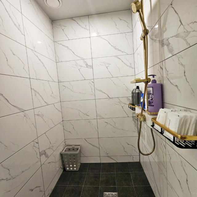 c6d8d10abe6a45cf2d6974f493e2208432de1925.jpg class=