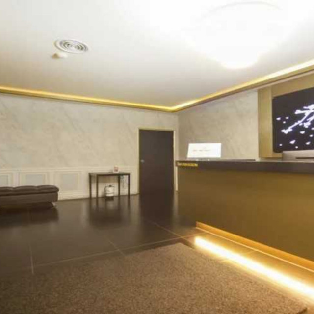 2c6bfa59c74407f31ea339575d7e445907aab01b.jpg class=